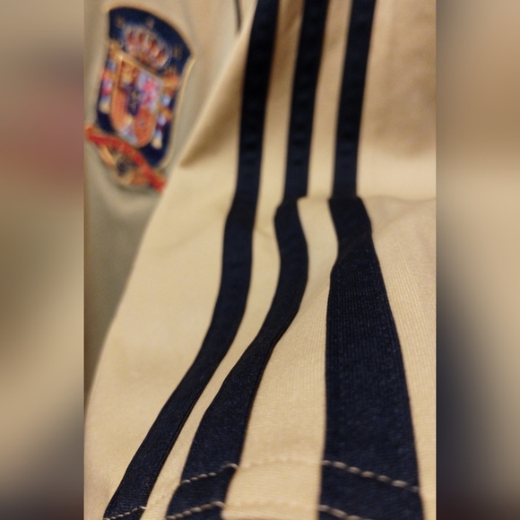 Vintage Spain football 2008 jersey - Picture 2 of 7